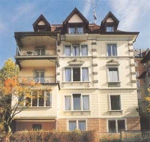 VILLA aussen